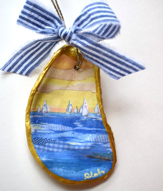 Oyster Ornament - Golden Hour