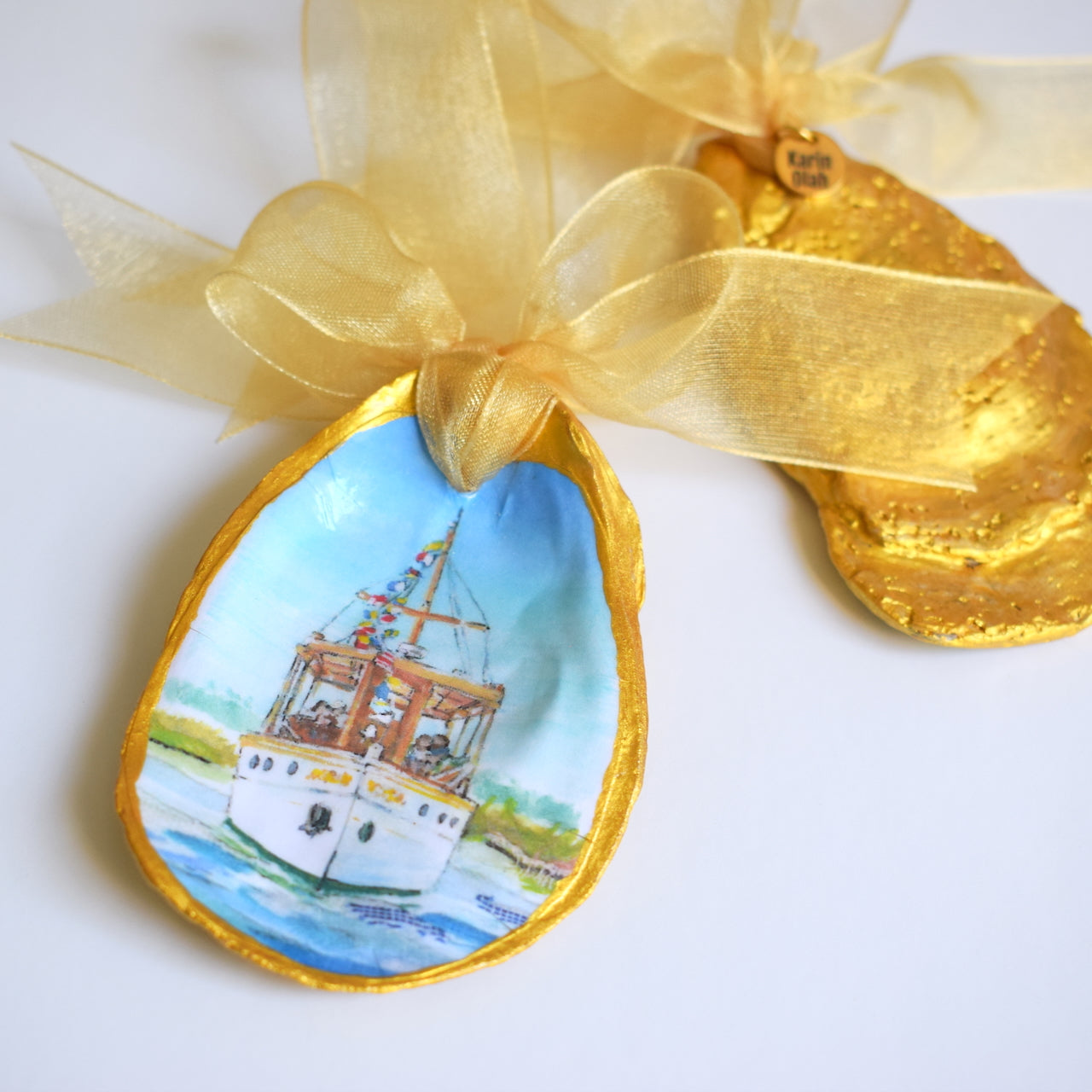 Oyster Ornament - Grace