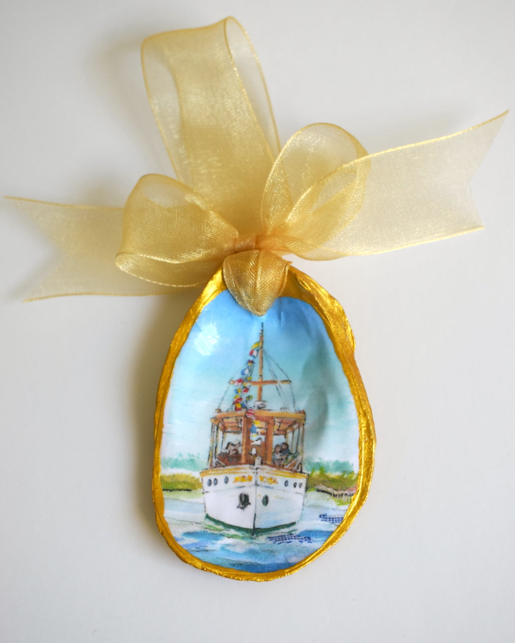 Oyster Ornament - Grace