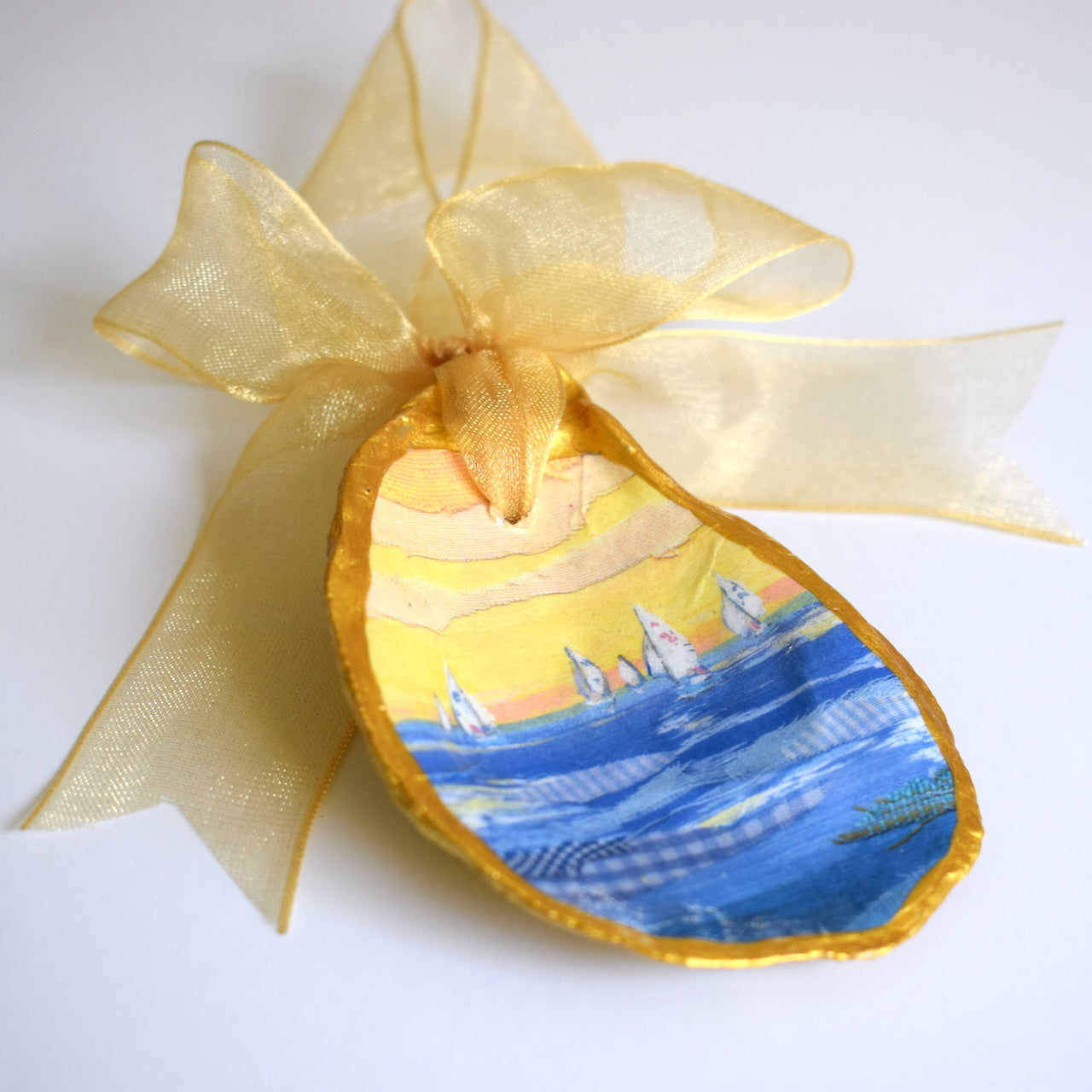 Oyster Ornament - Golden Hour