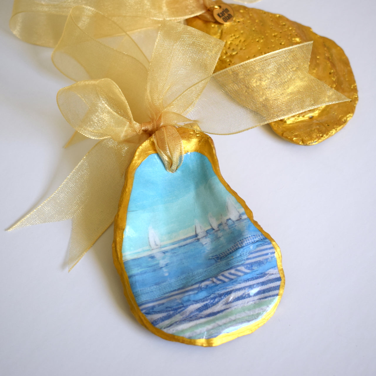 Oyster Ornament - Turquoise Waters